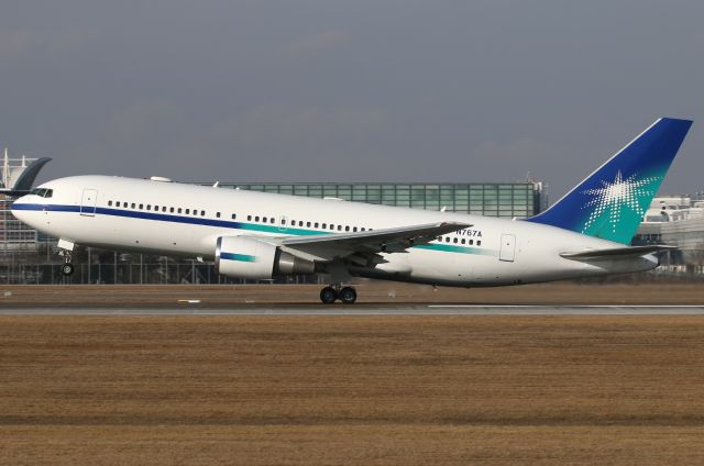 BOEING 767-200 (N767A)