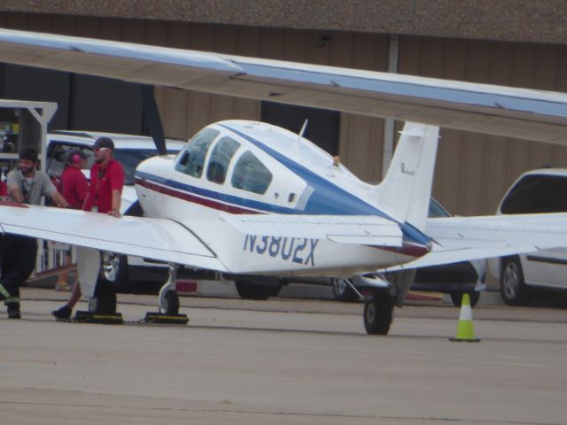 Beechcraft Bonanza (33) (N3802X)
