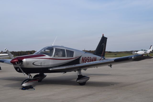 Piper Cherokee (N9594W)