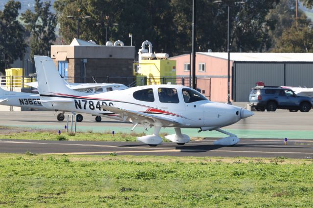 Cirrus SR-20 — - Taking off to the north from Palo Alto, California