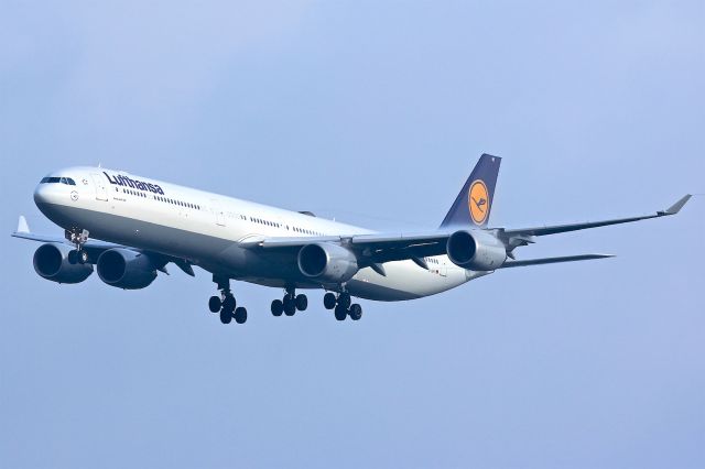 Airbus A340-600 (D-AIHY)