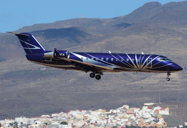 Canadair Regional Jet CRJ-200 (LY-VTA)