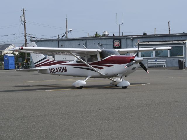 Cessna Skylane (N841DM) - 30 August 2015