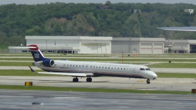 Canadair Regional Jet CRJ-900 (N814FJ)