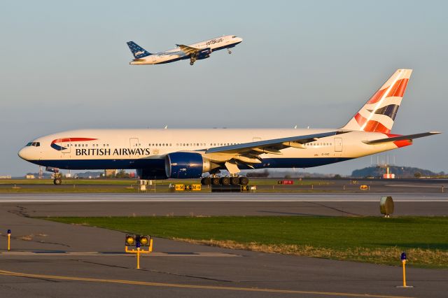 Boeing 777-200 (G-VIID) - G-VIID drenched in late sun as JetBlue partner launches on FlightAware.Com !