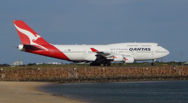 Boeing 747-400 (VH-OEH)