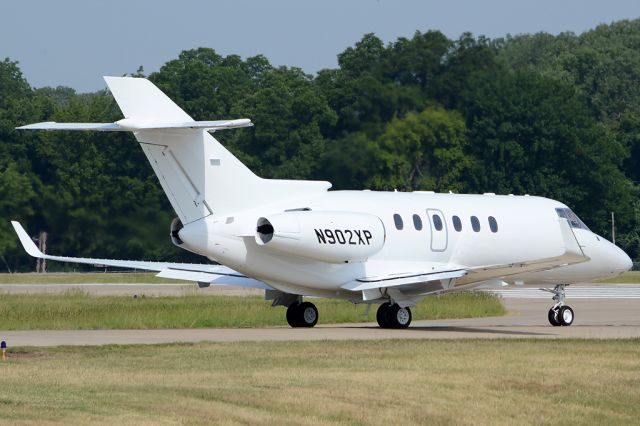 Hawker 800 (N902XP) - At the time, a brand new Hawker 900XP taxing out for a test flight. HA-0202, now registered as N482MG.June 2012