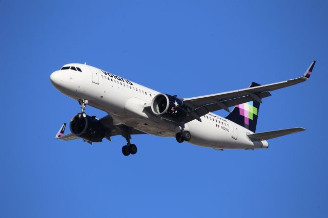 Airbus A320 (N529VL)