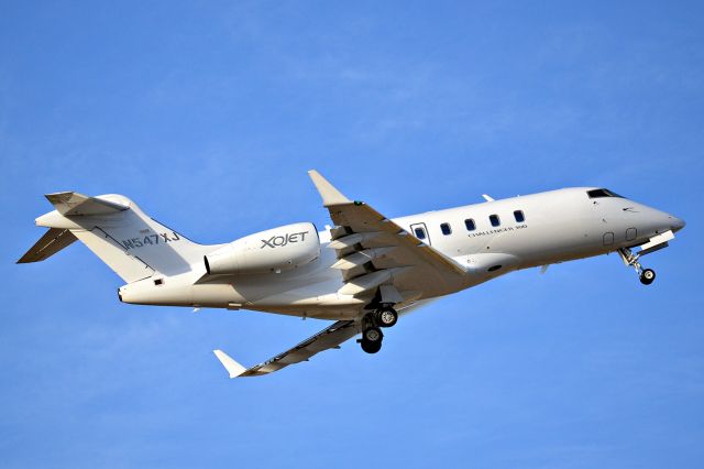 Bombardier Challenger 300 (N547XJ)