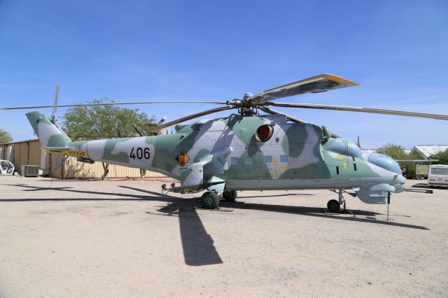 MIL Mi-25 (B-4002) - Mil Mi-24D Hind-D at Pima Air and Space Museum, Tucson, AZ, 17 May 14.