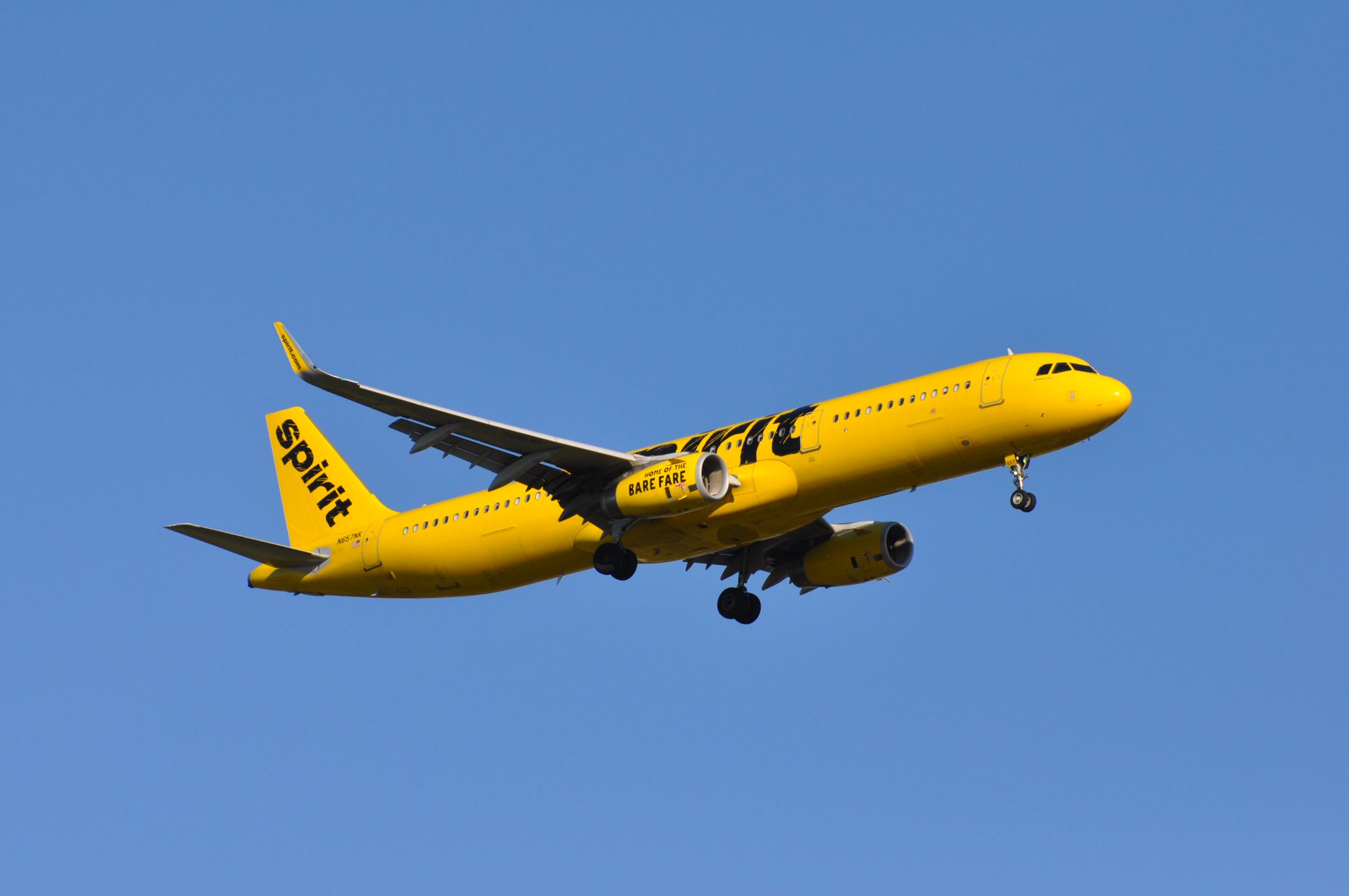 Airbus A321 (N657NK) - Spirit Wings 388 on Final Approach for Runway 22R at Detroit Metropolitan Airport from Las Vegas.