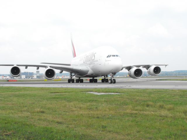 Airbus A380-800 (A6-EUD)