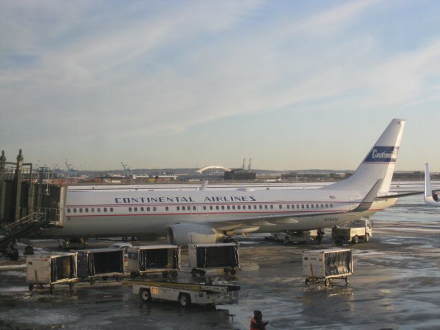 Boeing 737-900 (N75436) - Continental Retro jet