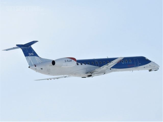 Embraer ERJ-145 (G-RJXF) - EPLB/LUZ