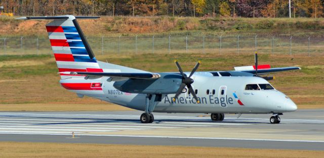 de Havilland Dash 8-100 (N807EX) - 11/24/16