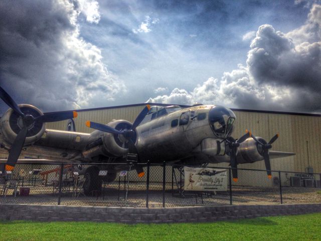 Boeing B-17 Flying Fortress —