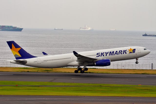 Airbus A330-300 (JA330A)