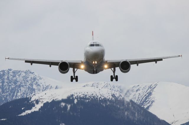 Airbus A320 (OE-LBO)