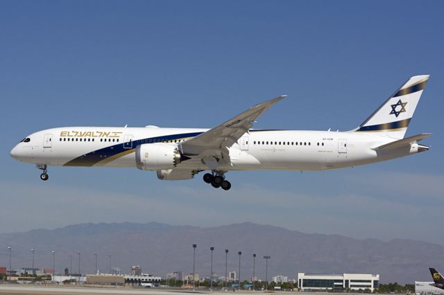 Boeing 787-9 Dreamliner (4X-EDM)