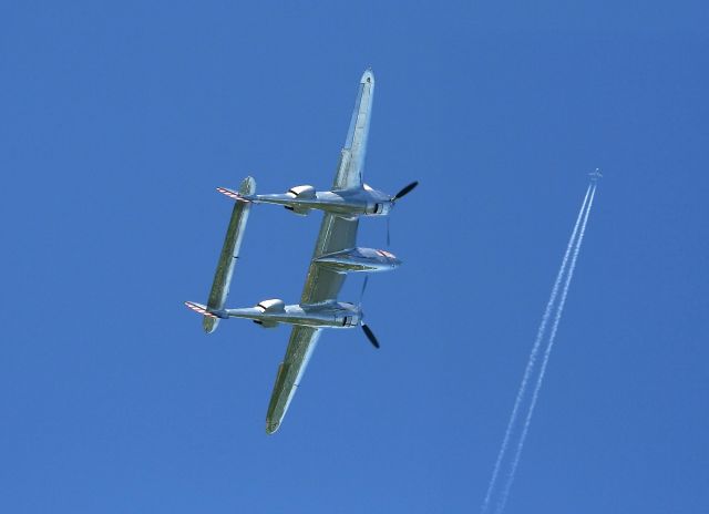 Lockheed P-38 Lightning (N25Y) - Lockheed P-38L Lightning (N25Y), La Ferté-Alais Airfield (LFFQ) Air Show (Le Temps Des Hélices) in may 2012