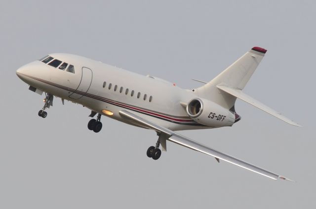 Dassault Falcon 2000 (CS-DFF) - 24/02/2014br /Landing 25