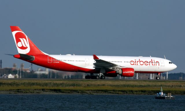 Airbus A330-200 (D-ALPG)