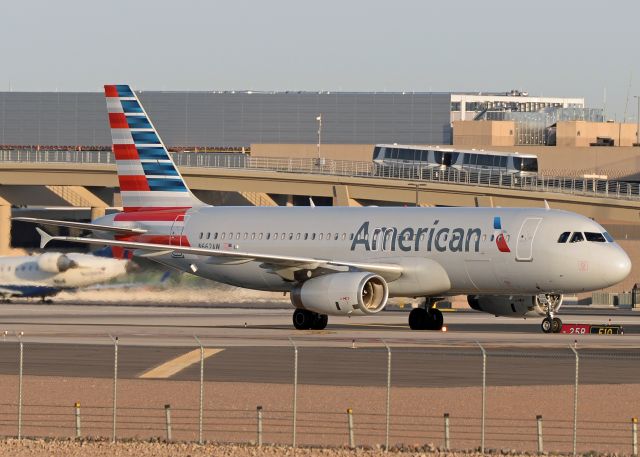 Airbus A320 (N662AW)
