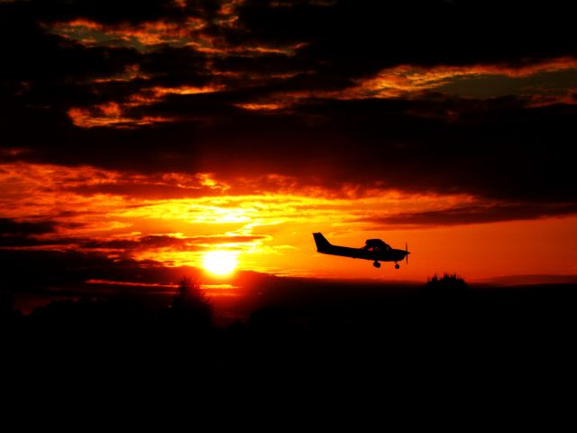 Cessna Skyhawk (DSU14) - Another Delta Sunset  Delta State University  Cleveland, MS