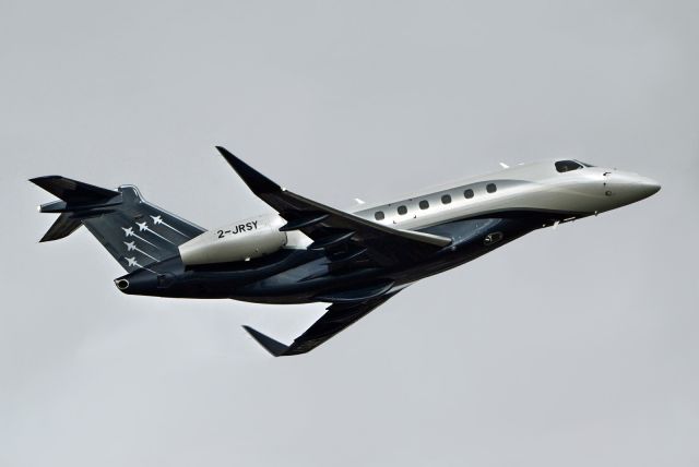 Embraer Legacy 550 (2-JRSY)