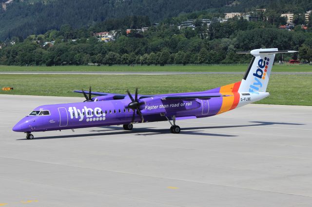 de Havilland Dash 8-400 (G-FLBE)