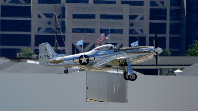 North American P-51 Mustang (N151AM)