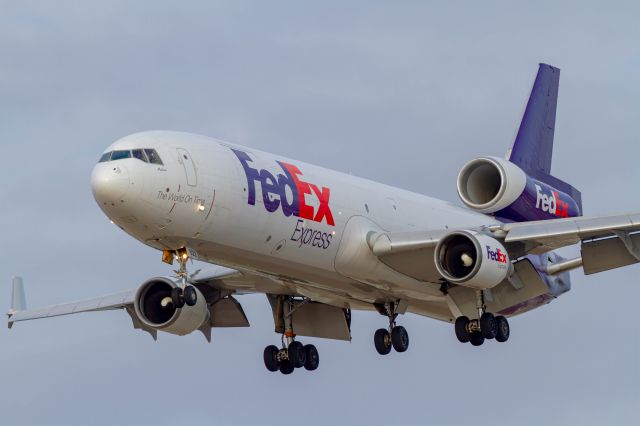 Boeing MD-11 (N623FE)