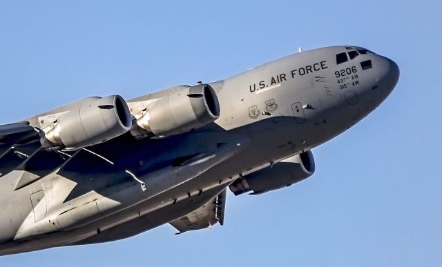 Boeing Globemaster III (N9206)