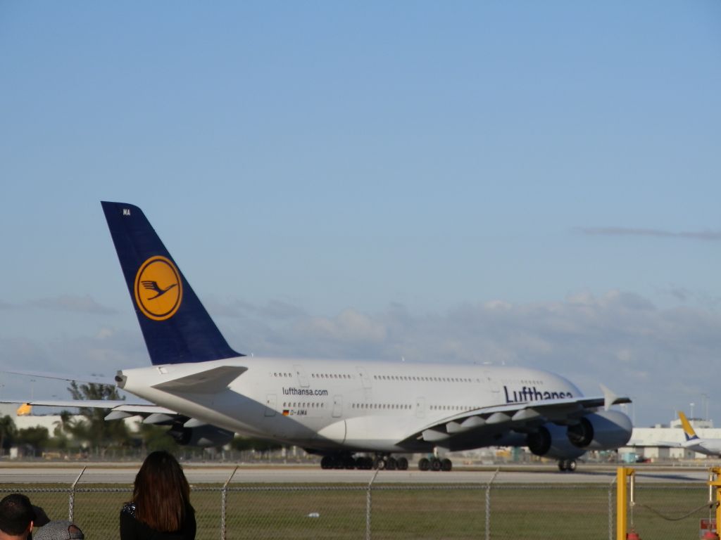 Airbus A380-800 (D-AIMA) - Going!