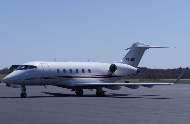 Bombardier Challenger 300 (N510AF)