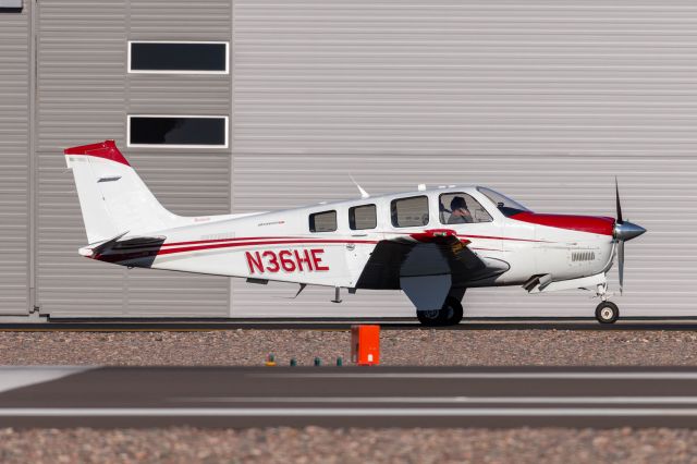 Beechcraft Bonanza (36) (N36HE)