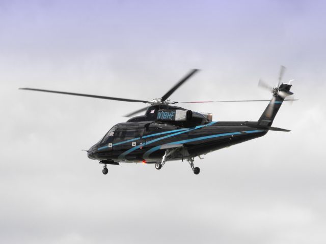 Sikorsky S-76 (N18HF) - This Twin Turbo Shaft Helo is shown here on approach in the Summer of 2013.