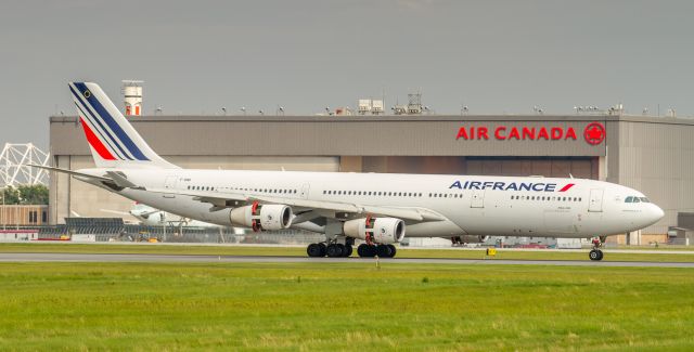 Airbus A340-300 (F-GNII)