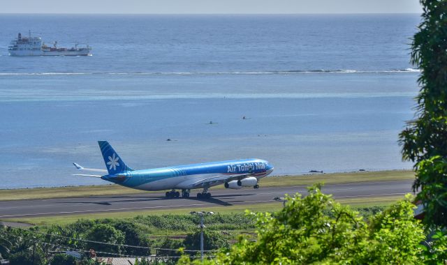 Airbus A340-300 (F-OJGF)