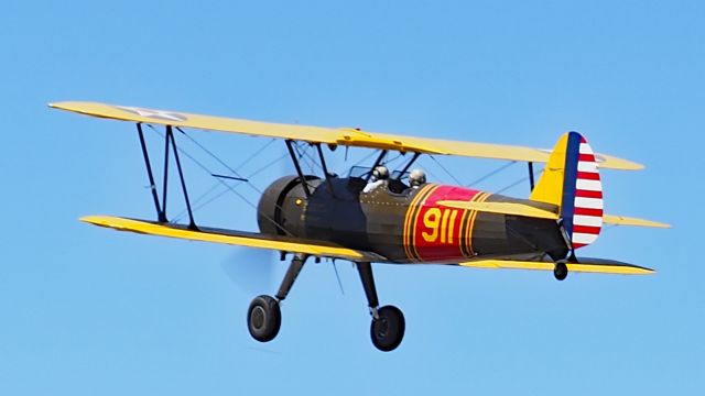 Boeing PT-17 Kaydet (VH-PJS) - VH-PJS Boeing Stearman PT-17 A75L300 code 911 Serpentine airfield 271019.