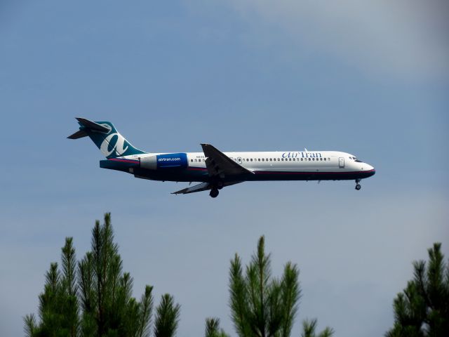 Boeing 717-200 (N896AT)