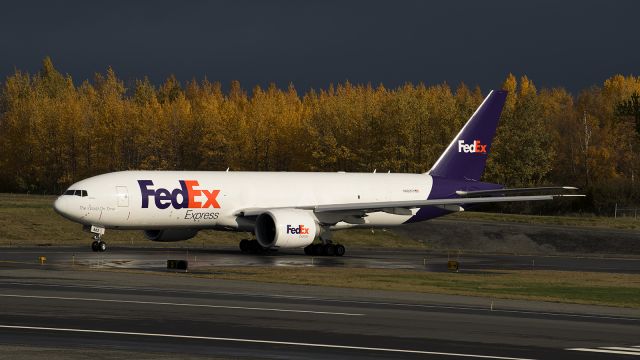 Boeing 777-200 (N882FD) - Taken 10-3-2020