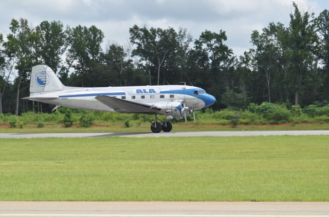 Douglas DC-3 (N28AA) - Classic Machine doing Touch and Gos