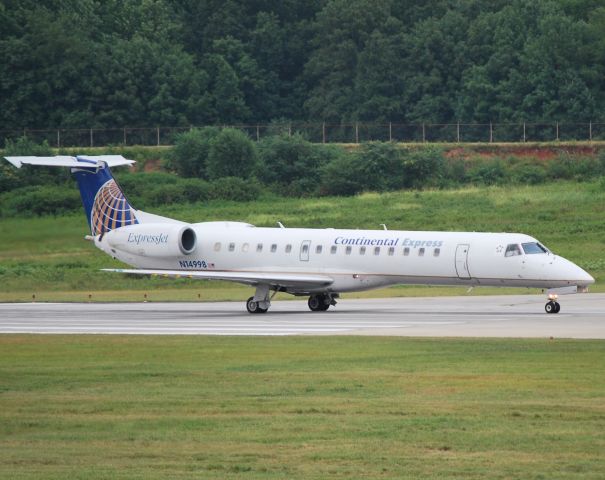 Embraer ERJ-145 (N14998) - In position 18C - 7/12/10
