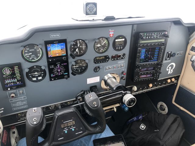 Beechcraft Bonanza (33) (N7937M)