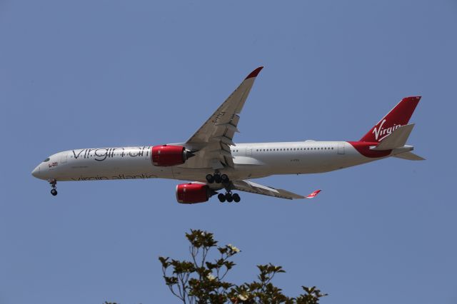 Airbus A350-1000 (G-VTEA)