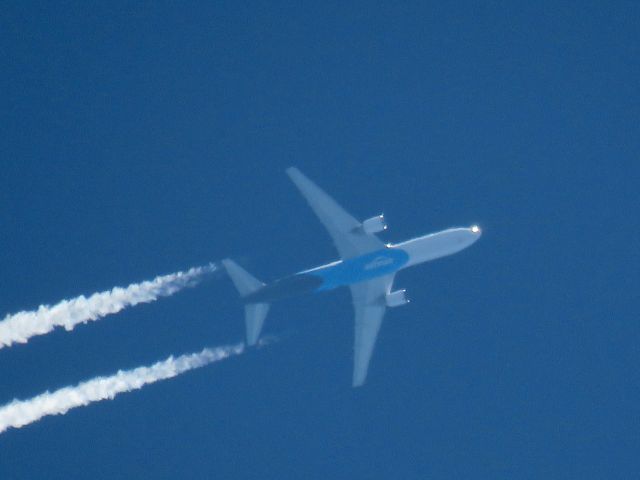 BOEING 767-300 (N431AZ)