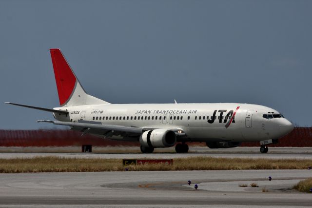 BOEING 737-400 (JA8526) - October 21, 2012