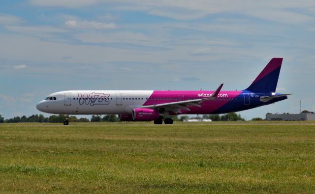 Airbus A321 (HA-LXS) - EPLB