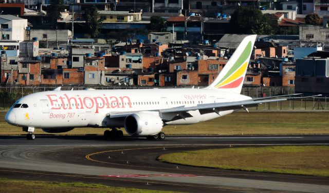 Boeing 787-8 (ET-ADR)